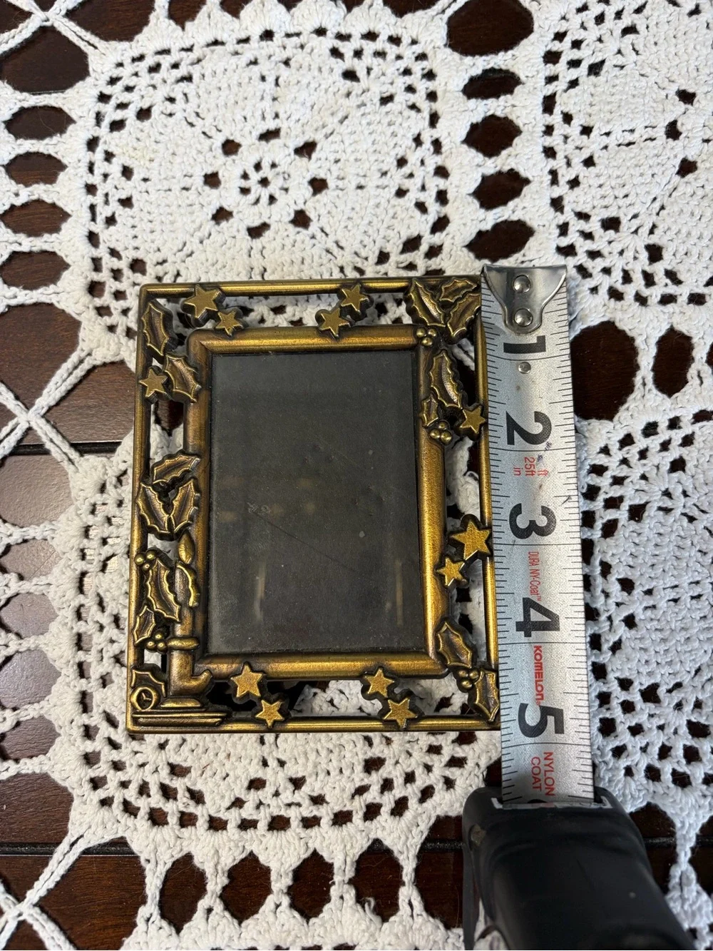 Ornate Gold/Brass Holly & Star Photo Frame - Decorative Picture Holder